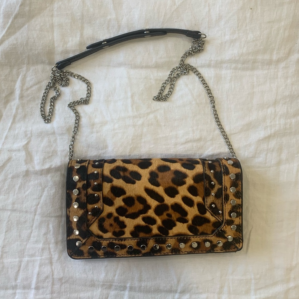 NWOT leopard clutch / wallet with removable chain